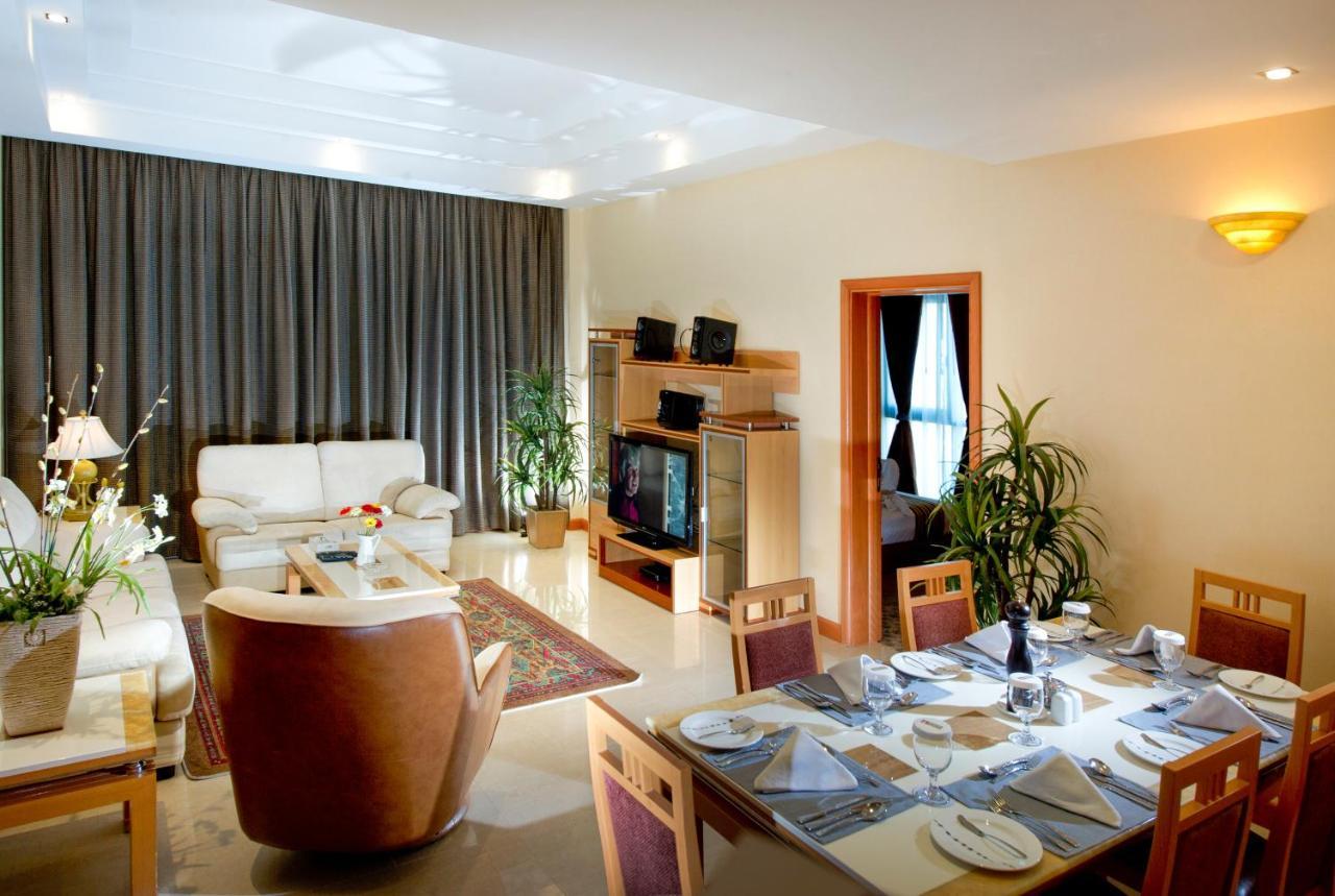 Elite Tower Apartment Sanabis Bagian luar foto