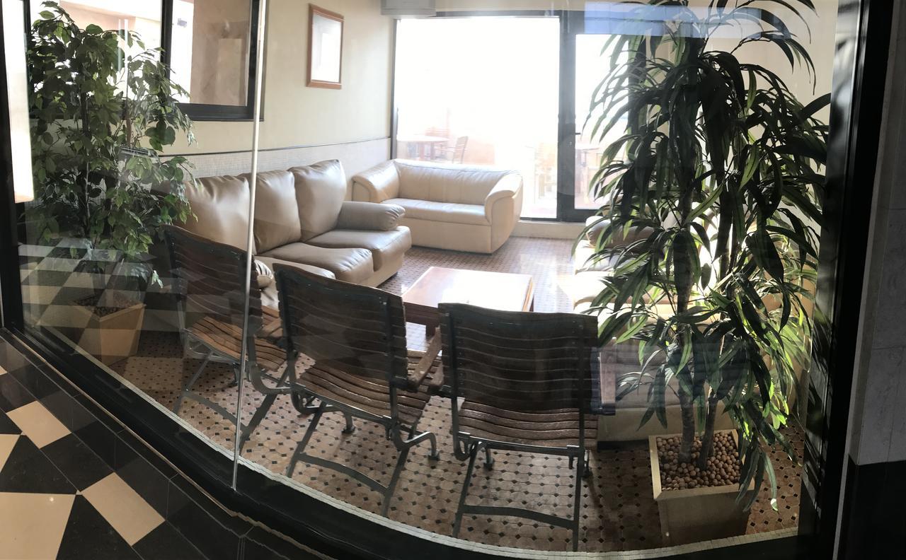 Elite Tower Apartment Sanabis Bagian luar foto